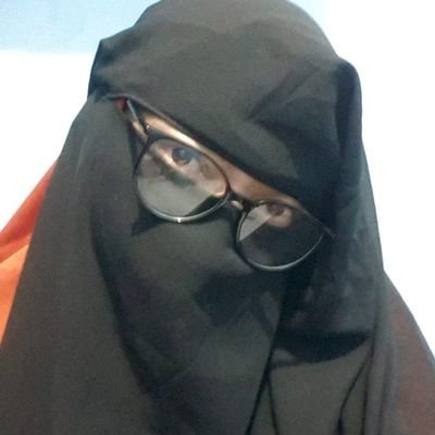 Profile Picture of Angel Chang (@cNagaston) on Twitter