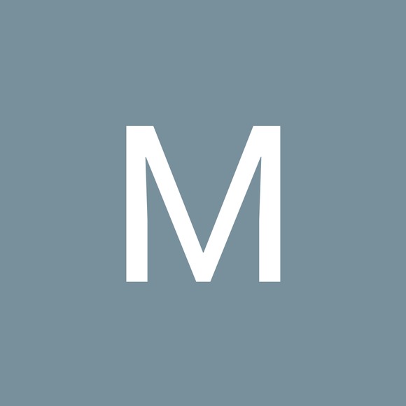 Profile Picture of Michael Rawls (@rawlzyy) on Poshmark