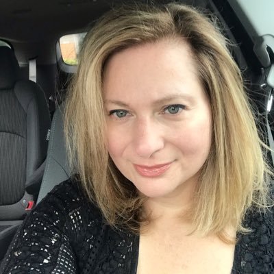 Profile Picture of Debbie Henry (@debbie5654) on Twitter