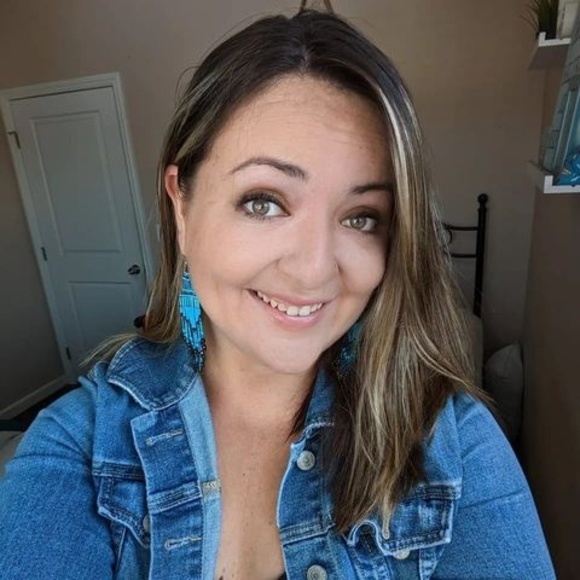 Profile Picture of Christina Archambault (@christinaarcham) on Poshmark