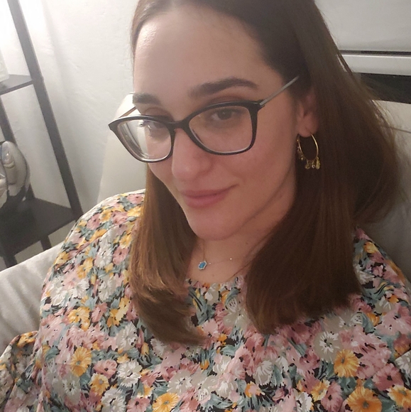 Profile Picture of Nilded Jaurena (@nildedj) on Poshmark