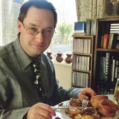 Profile Picture of Ian Stuart Smart (@specsmart) on Twitter