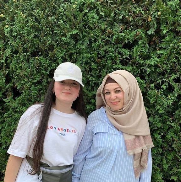 Profile Picture of Mijgona Abdurasulova (@mijgonaa) on Poshmark