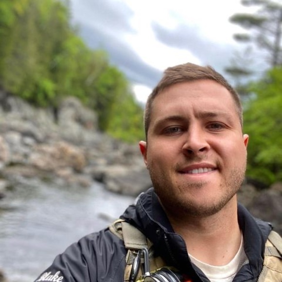 Profile Picture of Blake Woods (@blakewoods743) on Poshmark