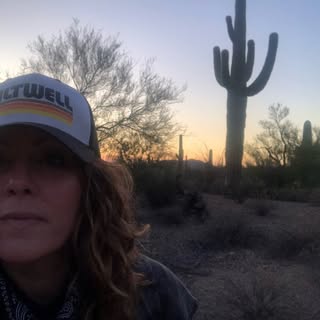 Jen Levi - Instagram Profile Picture of Jen Levi (@misslevi) on Instagram