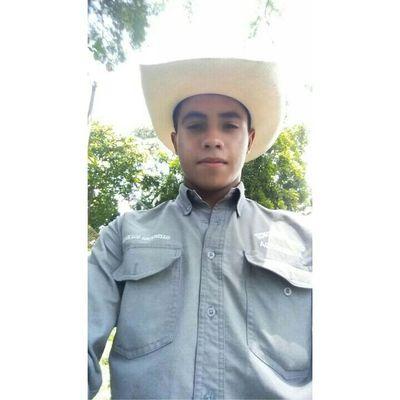 Profile Picture of Carlos Granillo (@Carlosgranillo9) on Twitter