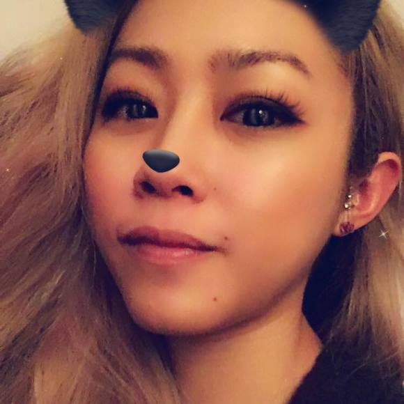 Profile Picture of Winnie Huang (@winnie4024) on Poshmark