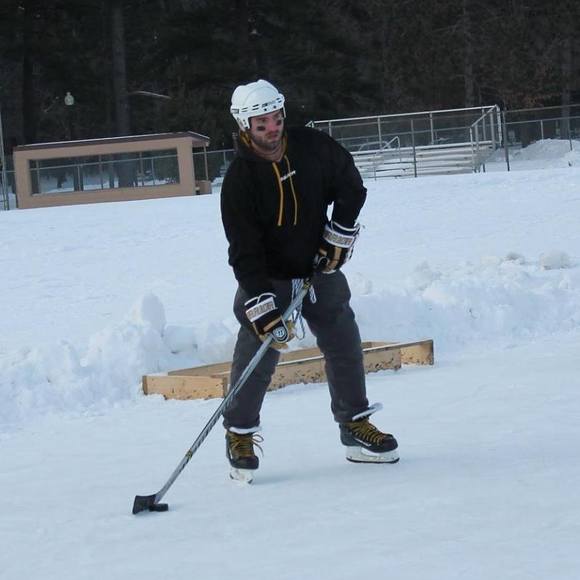 Profile Picture of Derek Harrington (@dharrington90) on Poshmark