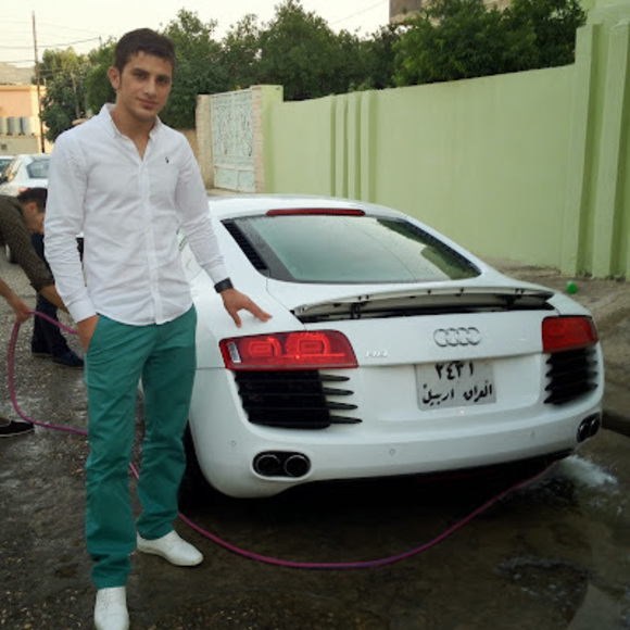 Profile Picture of Kovan Slevany (@kovanibrahim) on Poshmark