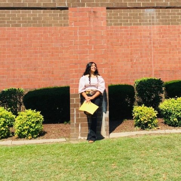 Profile Picture of Cristal Sanchez (@cristalsanch818) on Poshmark