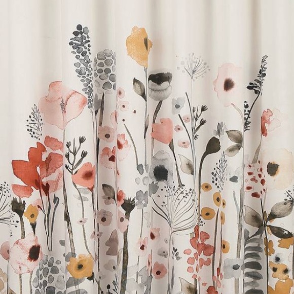 Profile Picture of Adrianah Barhorst (@barhorsta) on Poshmark