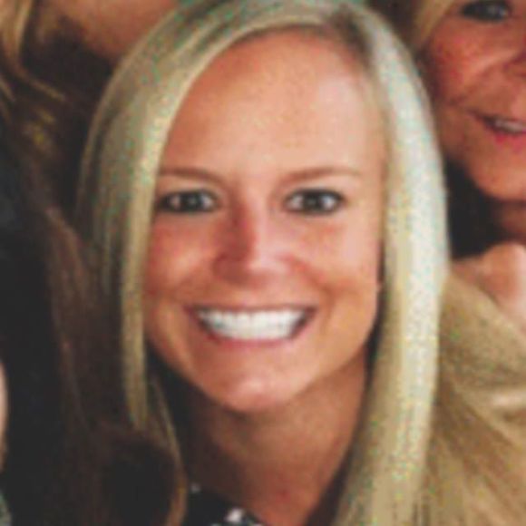 Profile Picture of Kate Bentoski (@kate_albert) on Poshmark