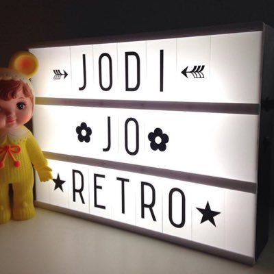 Profile Picture of Joanne Faulkner (@jodi_jo_retro) on Twitter