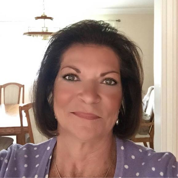 Profile Picture of Sherrie Schumaker robinson (@srobinson1827) on Poshmark