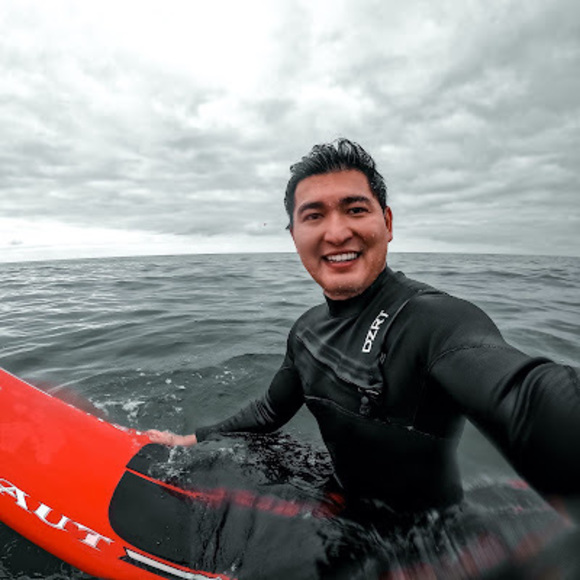 Profile Picture of Feruz Saparov (@feruzsaparov) on Poshmark