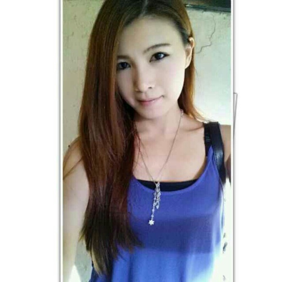 Profile Picture of Ting Wu (@tw041846) on Poshmark