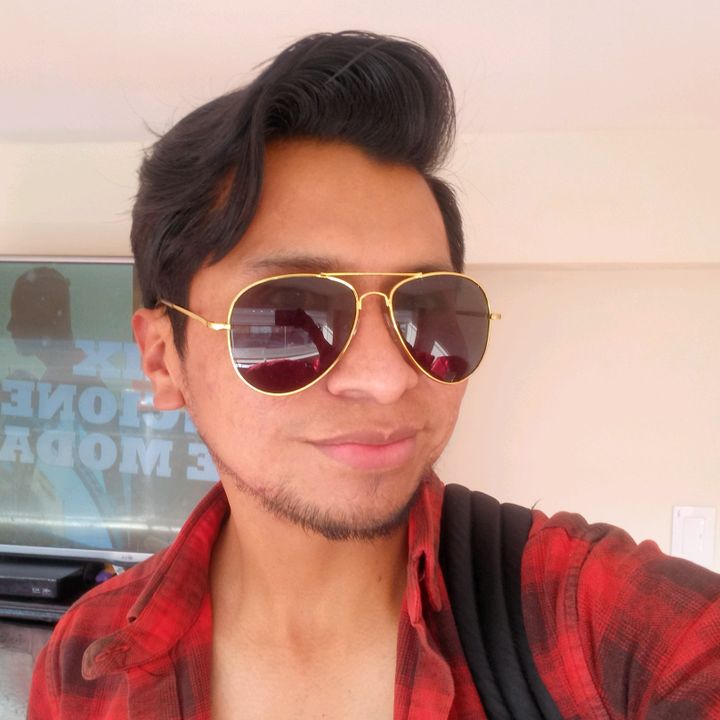 Profile Picture of cristopherstreet (@cristopherstreet) on Tiktok