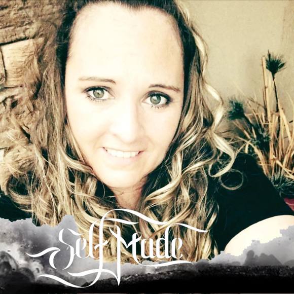 Profile Picture of Angela Benson (@angelabenson799) on Poshmark