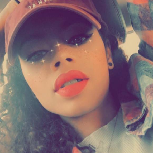 Profile Picture of Relan Johnson (@relanjohnson18) on Poshmark