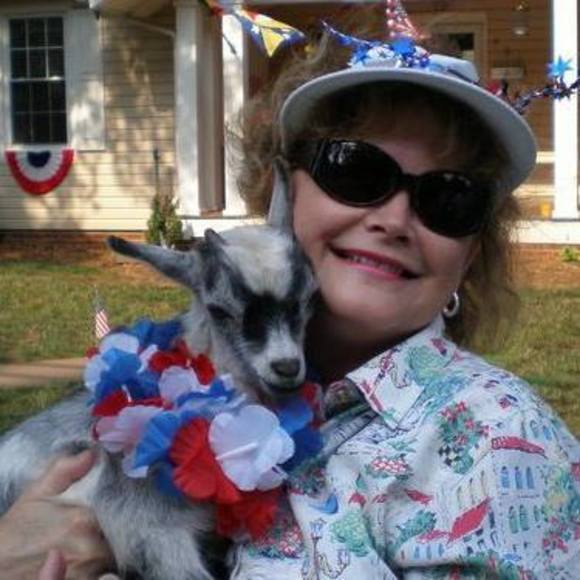 Profile Picture of Nancy Wrangham (@nancyannsw) on Poshmark