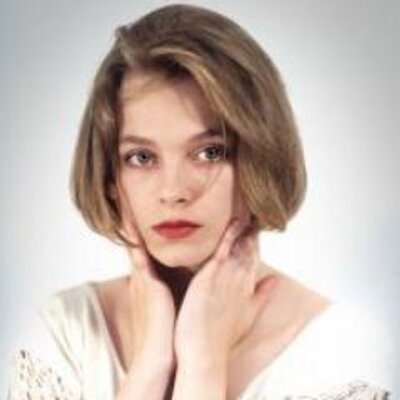 Profile Picture of Barbara Porter (@DorrisvePorter) on Twitter