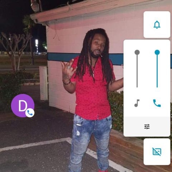 Profile Picture of Shawn Dickens (@shawndickens711) on Poshmark