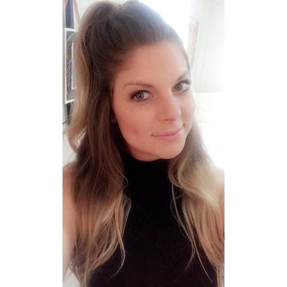 Profile Picture of Joellen Reece (@jo_reece) on Poshmark