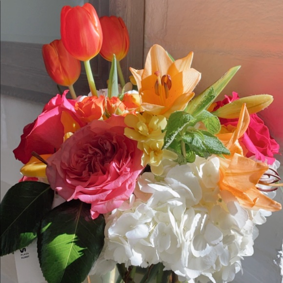 Profile Picture of Lilliana Wang (@lilliwid) on Poshmark