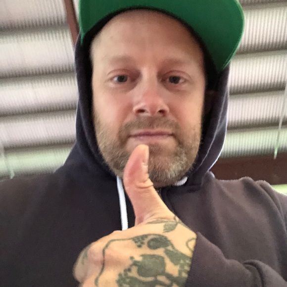 Profile Picture of Steve Neal (@streetrevert) on Poshmark