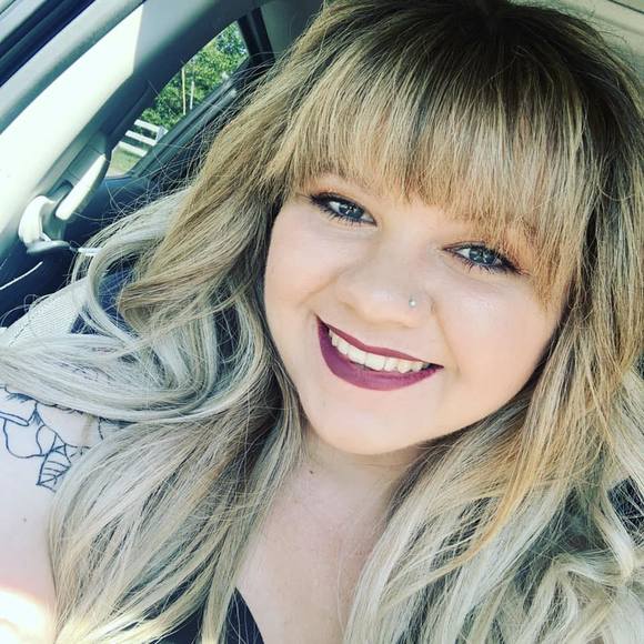 Profile Picture of Kylee Clinton (@kclinton2001) on Poshmark