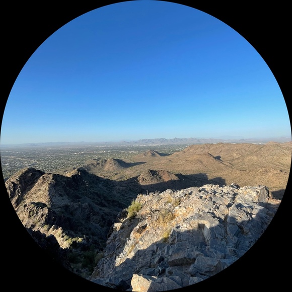 Profile Picture of Marielle Hall (@marielle_elyse) on Poshmark