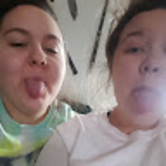 Profile Picture of Nancy Best (@nballdljs) on Poshmark
