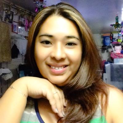 Profile Picture of Anne Foo (@rosey0012) on Twitter