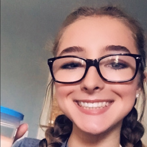 Profile Picture of Kate Tygart (@kate_tygart) on Poshmark