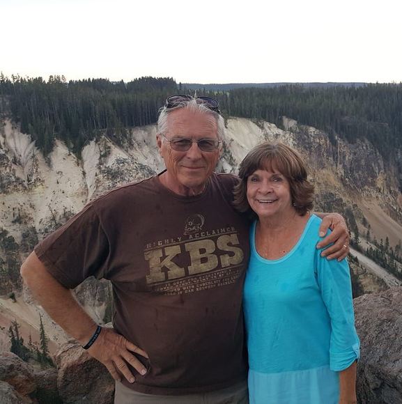Profile Picture of Chris n mary Darling (@cmdarling4) on Poshmark