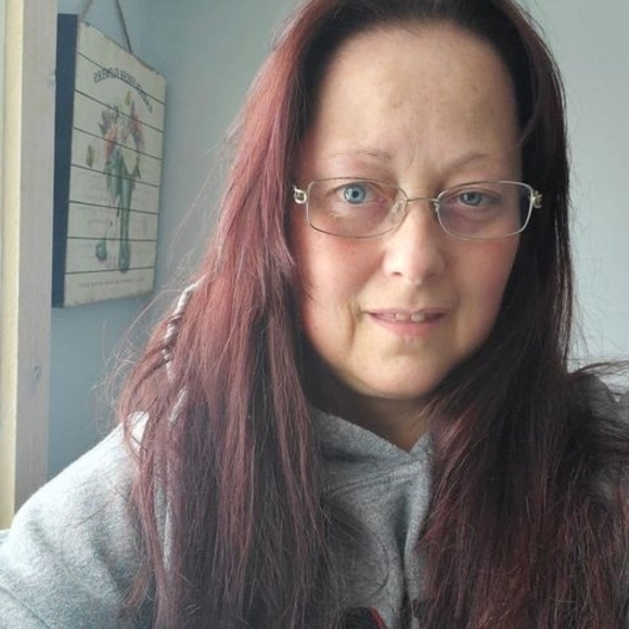 Profile Picture of Shannon Derseweh (@shayyaa511) on Poshmark