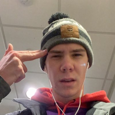 Profile Picture of Chris Valade (@Spartys_Roses) on Twitter