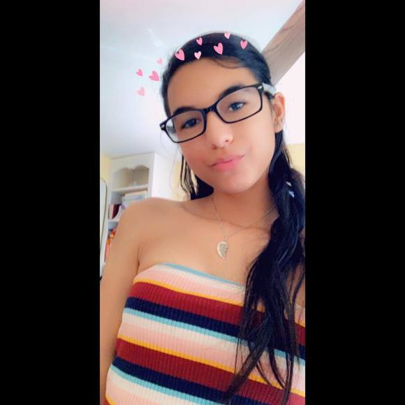 Profile Picture of Lorena Guzman (@lorena3shorty) on Poshmark