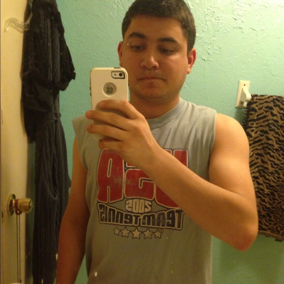 Profile Picture of Michael Portillo (@michael102388) on Poshmark