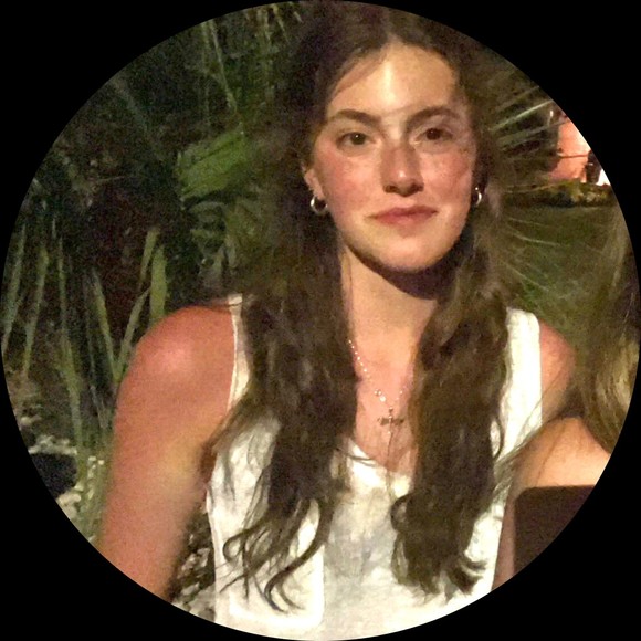 Profile Picture of Cora Marshall (@coramarshall538) on Poshmark