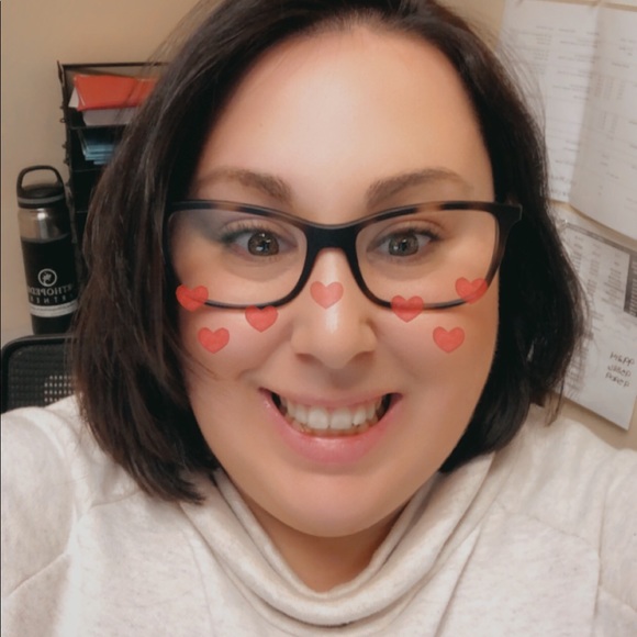 Profile Picture of Justine Rychling (@justinerychling) on Poshmark