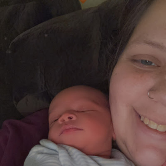 Profile Picture of Haley Lammons (@haleylammons) on Poshmark