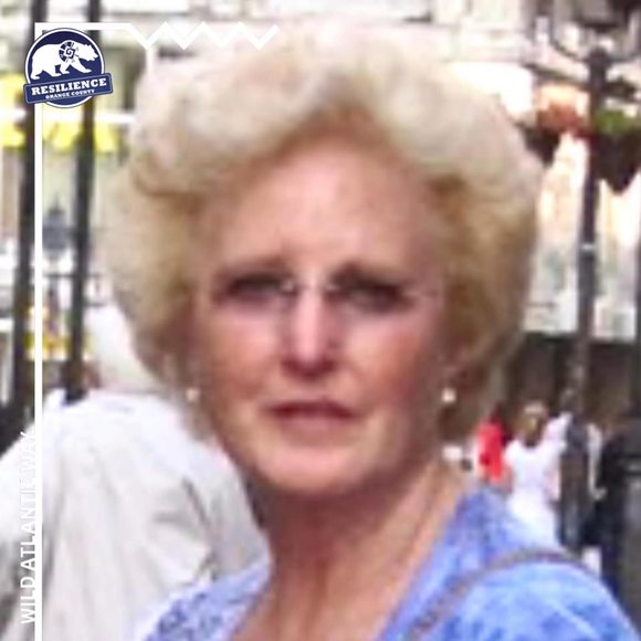 Profile Picture of Sue Simms (@230kula) on Poshmark