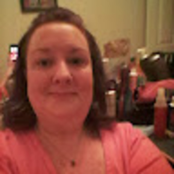 Profile Picture of Janet Gray (@nyx22_bc) on Poshmark