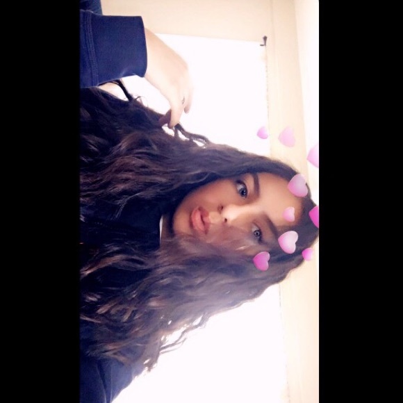 Profile Picture of Tatiana Alvarez (@tati882) on Poshmark