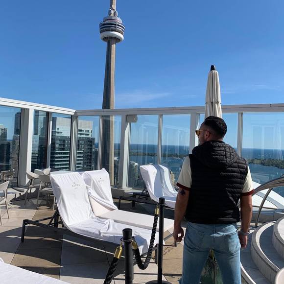 Profile Picture of Richard Zeidan (@richardzeidan) on Poshmark