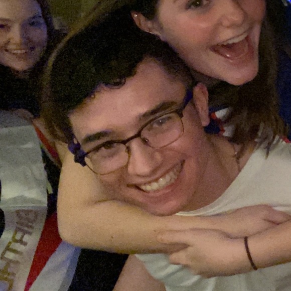 Profile Picture of Zachary Sweeney (@zsweeney22) on Poshmark