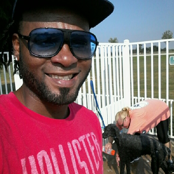 Profile Picture of Juan Severino (@bubula0315) on Poshmark