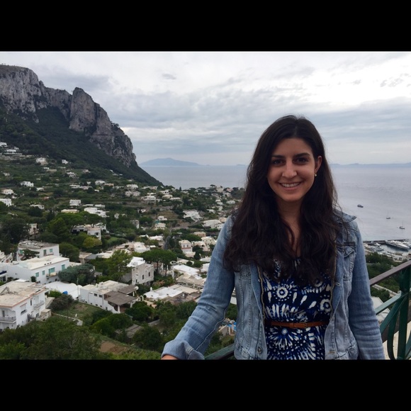 Profile Picture of Julia Castaldi (@jacast12) on Poshmark