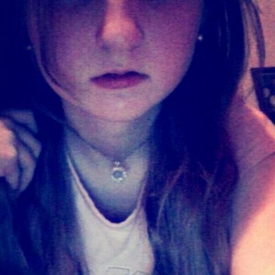 Profile Picture of Elizabeth Roscoe (@GamerGirl_25) on Twitter